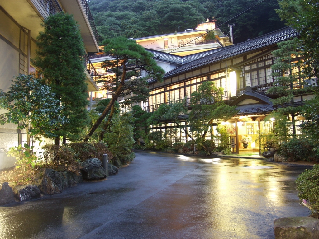 600年以上の歴史を誇る「鎌先温泉」。情緒あふれる建築が魅力の旅館をまとめてご紹介！