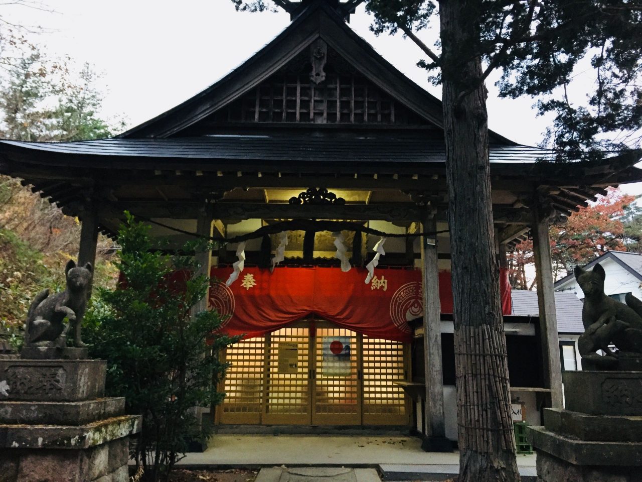 [Must see for women!] Shiroishi City's marriage spot, "Jinseki Shiroish i& Manzo Inari Shrine"
