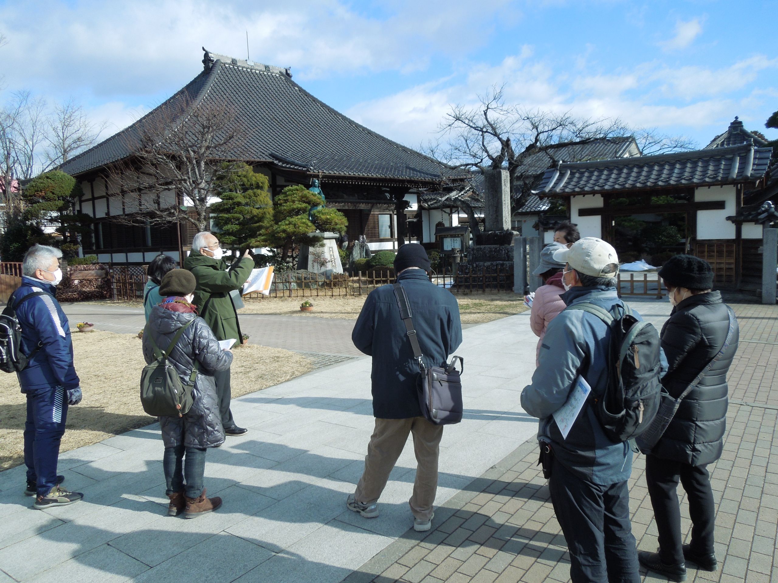 Shiroishi Walking Tour with Local Guide